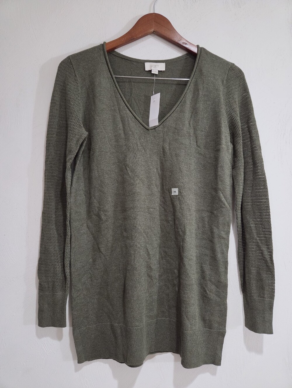 New Loft V-Neck Textured Sleeve Sweater Olive Green Size XS
